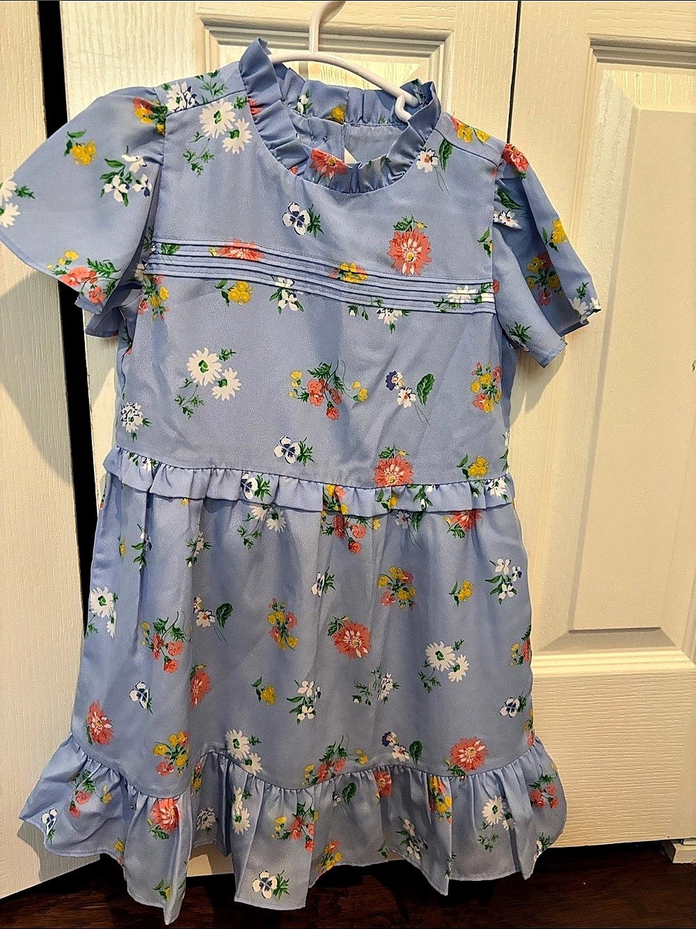 Juane and Jack Girls Floral Ruffle Dress Blue Like New